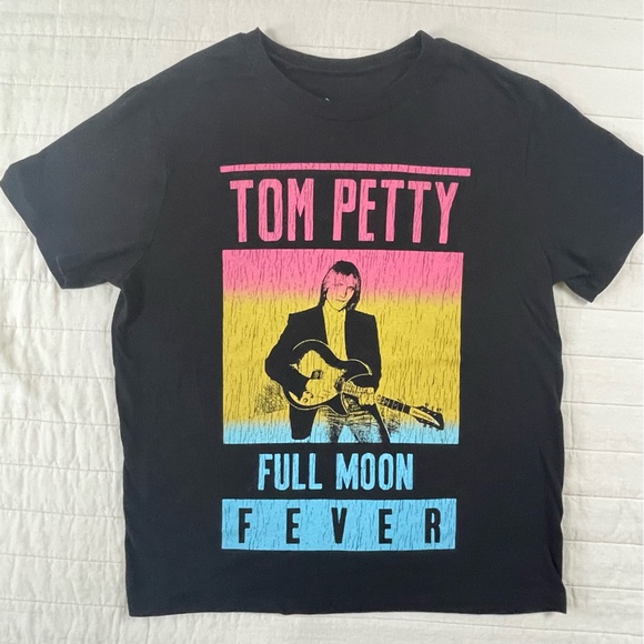 Hybrid Apparel Black Graphic Tee - Picture 6 of 6